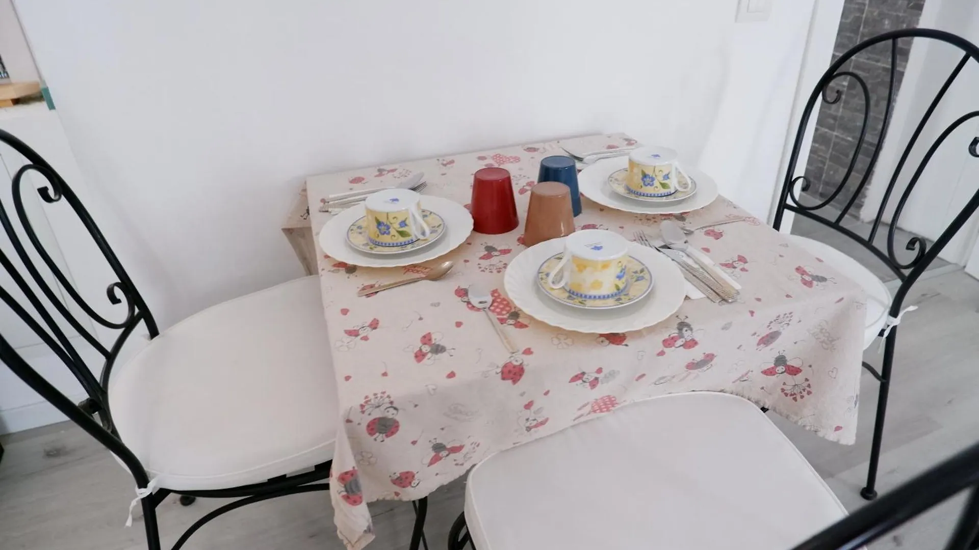 La Coccinella Bed & Breakfast Lavena Ponte Tresa Italy